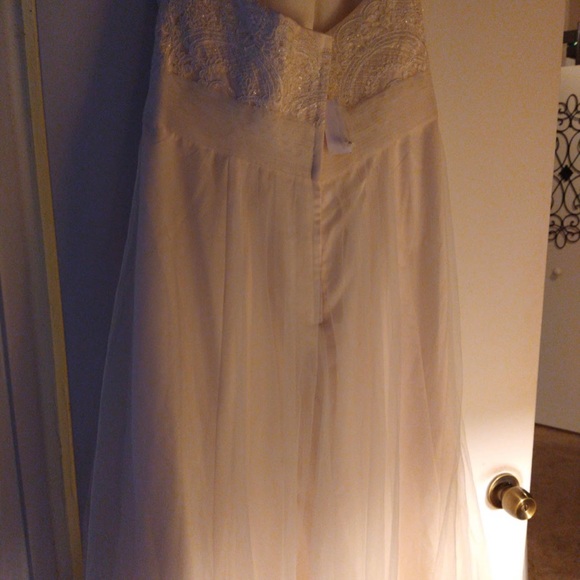 Ivory Strapless Wedding Dress NWT!! - Picture 4 of 7
